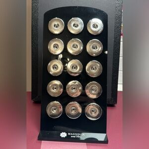 Magnolia and Vine 30mm Grand Snap Acrylic Display Stand